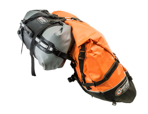 COMBO: COYOTE SADDLEBAG 39 Litros + ROGUE DRY BAG 17 Litros